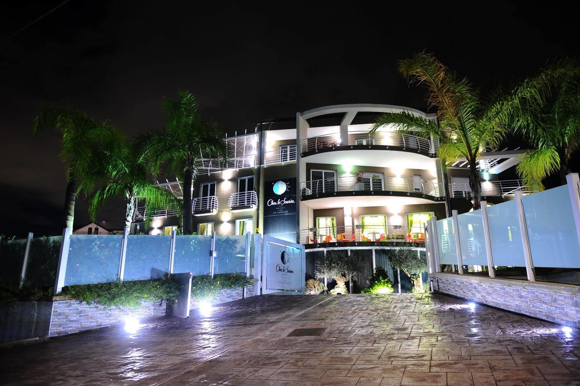 Chez Le Sourire Hotel จิฟโฟนี วัลเล เปียนา ภายนอก รูปภาพ